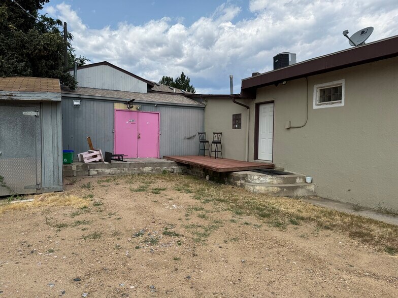 More Photos Of 1104-1108 E 1st St, Loveland General Retail For Lease