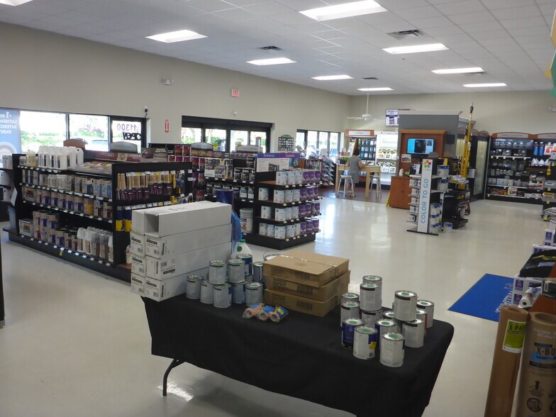 Primary Photo Of 11300-11354 Wiles Rd, Coral Springs General Retail For Sale