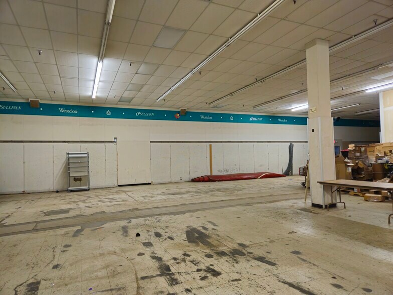 More Photos Of 4495-4499 Mall Dr, Steubenville Freestanding For Lease