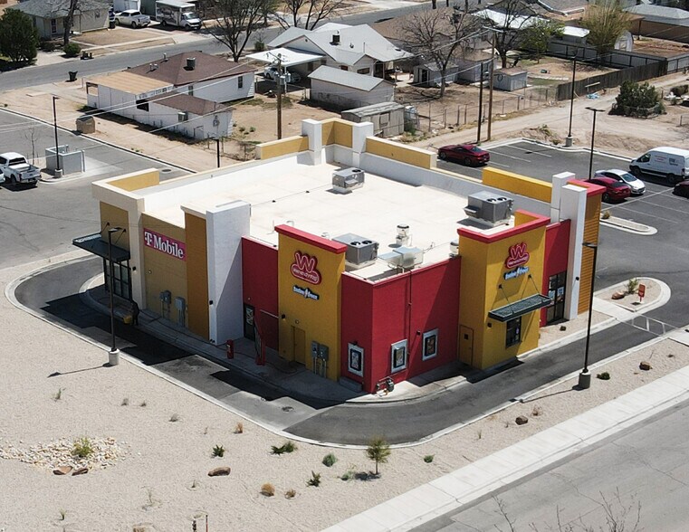 More Photos Of 1013 W Pierce St, Carlsbad Fast Food For Sale