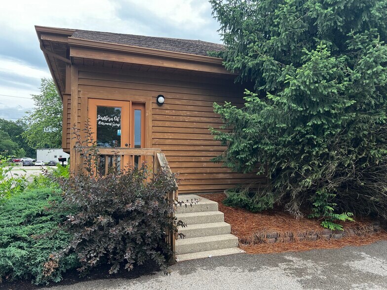 More Photos Of 1000 Ohio Pike, Cincinnati Office For Lease