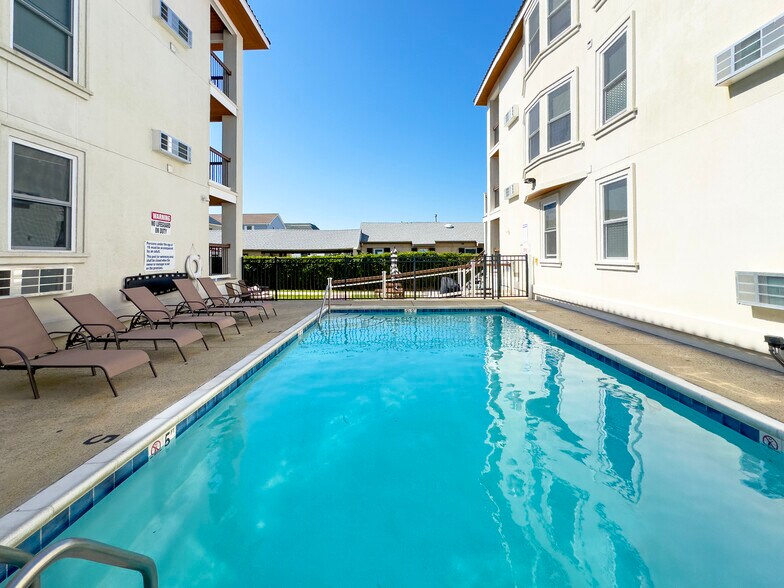 More Photos Of 5100 Atlantic Ave, Wildwood Hotel For Sale