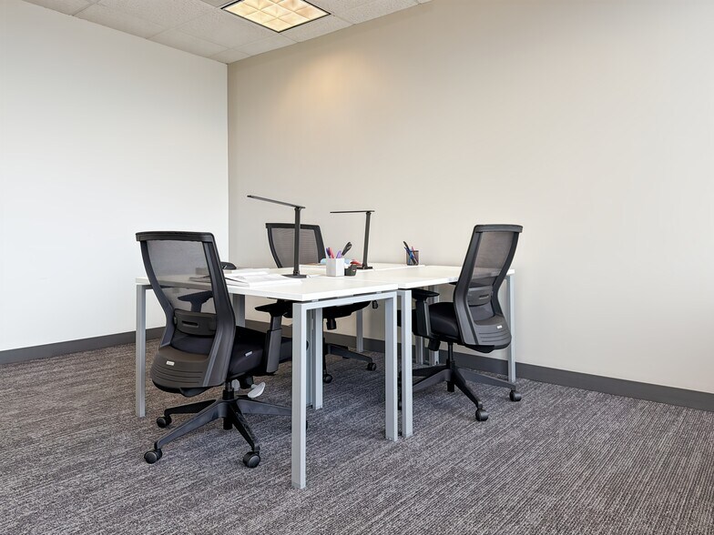 More Photos Of 6100 S Yale Ave, Tulsa Coworking Space