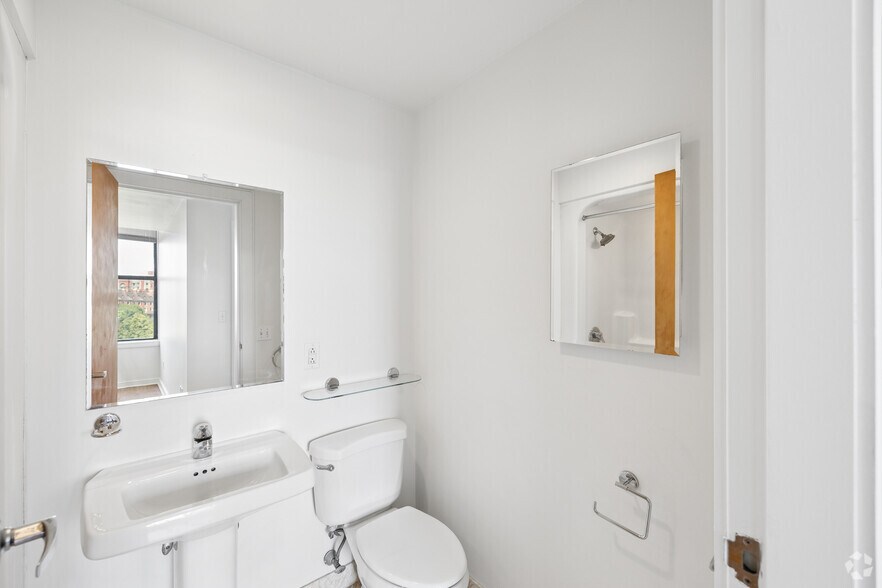 More Photos Of 131 Tremont St, Boston Apartments For Lease