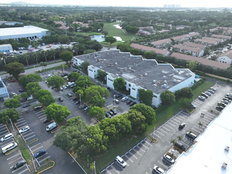 More Photos Of 10400 NW 33rd St, Miami Warehouse For Lease