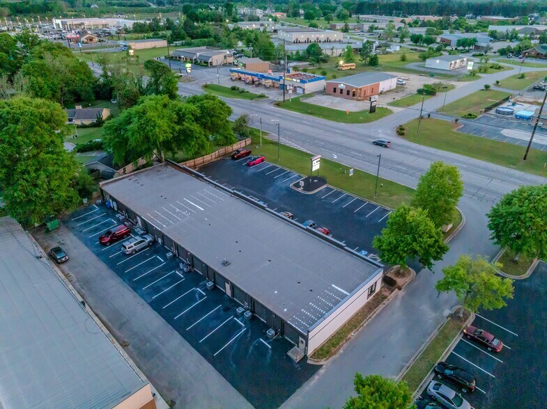 More Photos Of 154 Houston Lake Rd, Warner Robins Storefront For Sale