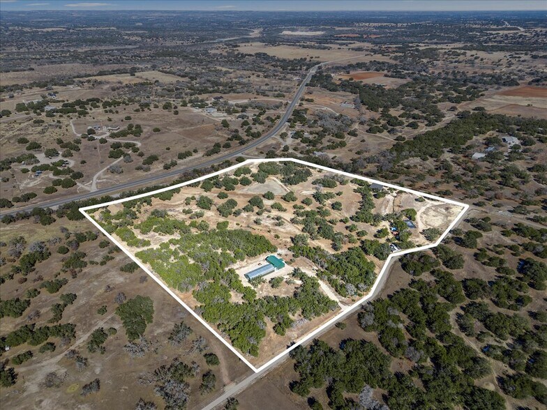 More Photos Of 272 Rocky Road, Johnson City Winery Vineyard For Lease