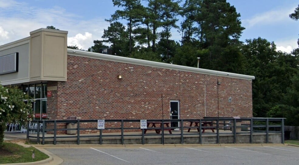 More Photos Of 2653 Hope Mills Rd, Fayetteville General Retail For Lease
