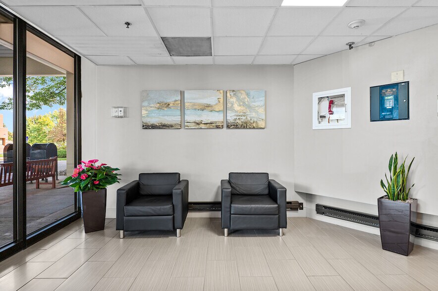 More Photos Of 950 E Harvard Ave, Denver Medical For Lease
