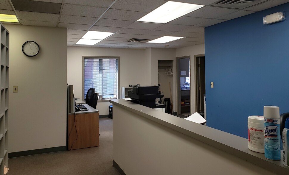 More Photos Of 557 Broad St, Bloomfield Medical For Sale