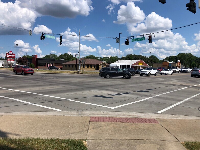 More Photos Of 408 N 12th St, Murray Freestanding For Sale