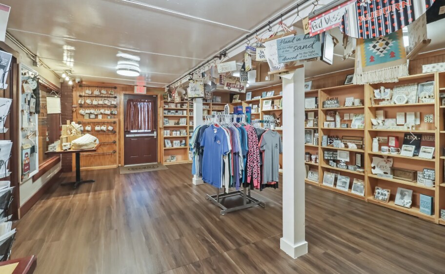 More Photos Of 8196 Florida 85, Laurel Hill Mixed Retail For Sale