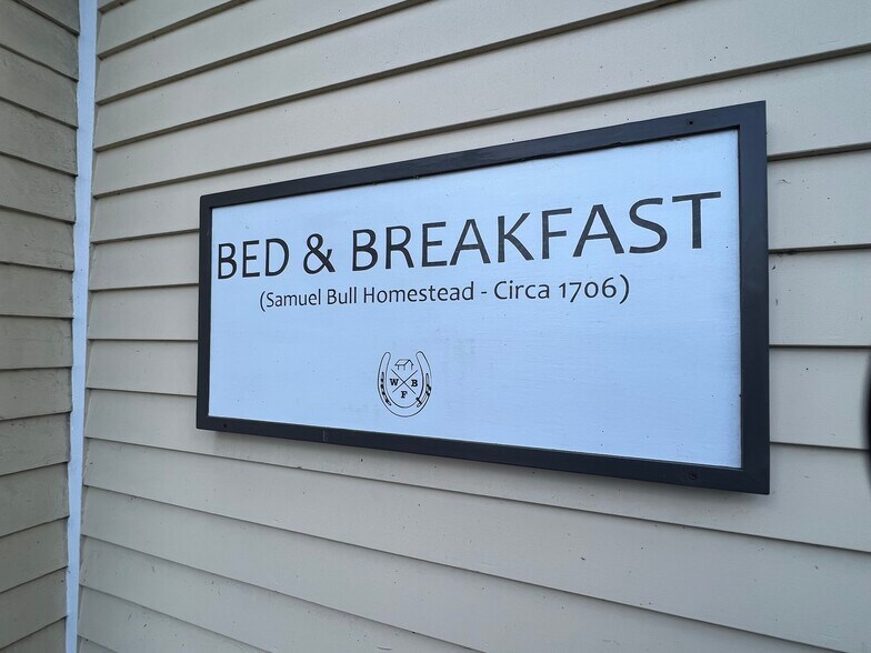 More Photos Of 557 Main St, Woodbury Specialty For Sale