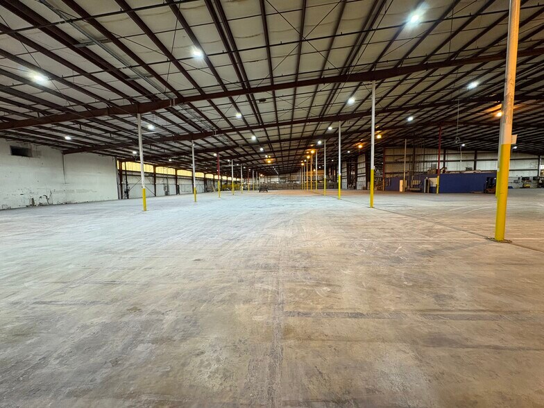 More Photos Of 500 Linkwood Rd, Rock Hill Warehouse For Sale