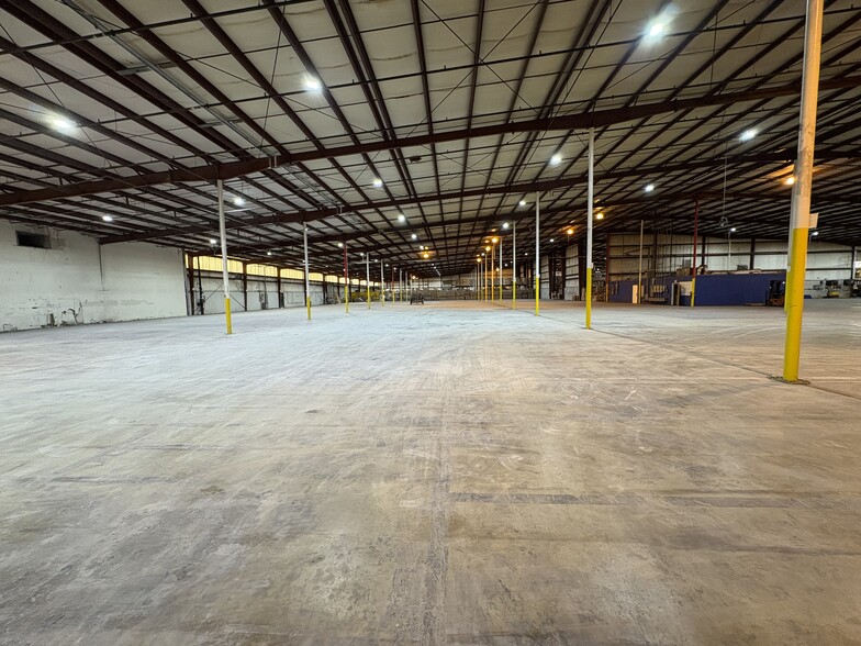 More Photos Of 500 Linkwood Rd, Rock Hill Warehouse For Lease