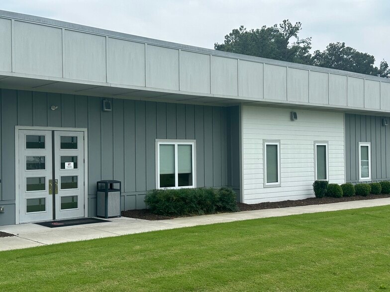 More Photos Of 1131 Northpoint Blvd, Blythewood Industrial For Lease