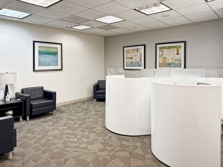 More Photos Of 201 S Biscayne Blvd, Miami Coworking Space