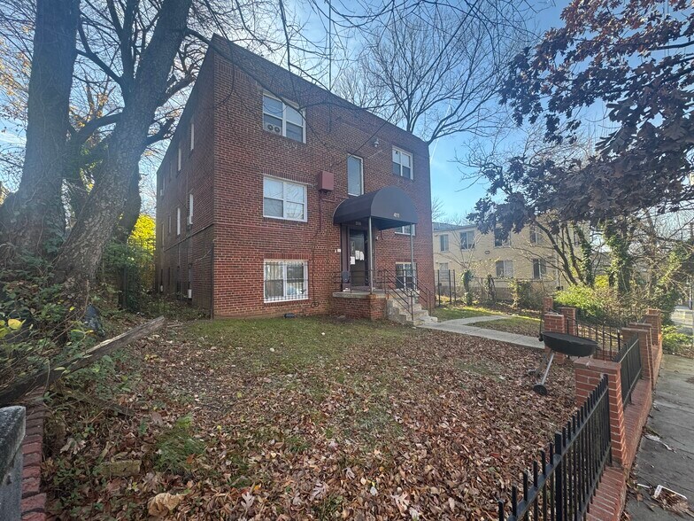More Photos Of , Washington Multifamily For Sale