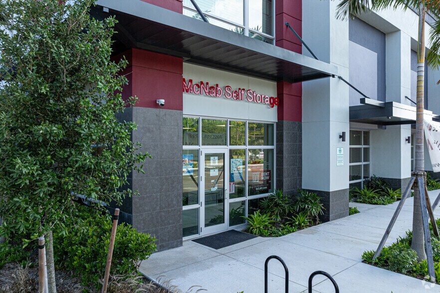 More Photos Of 950 E McNab Rd, Pompano Beach Self Storage For Lease
