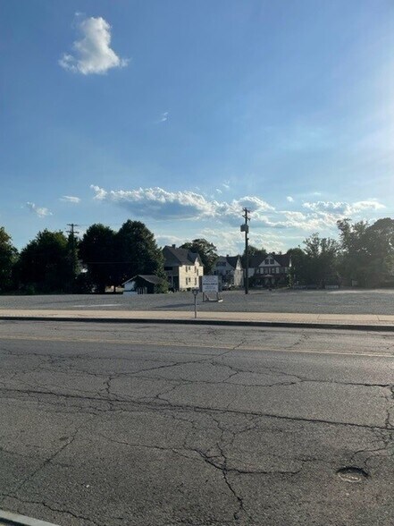 More Photos Of , Endicott Unknown For Sale