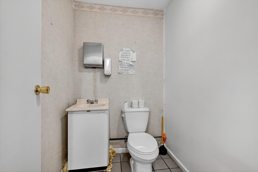 More Photos Of 13 Industrial Dr, Florida Industrial For Sale