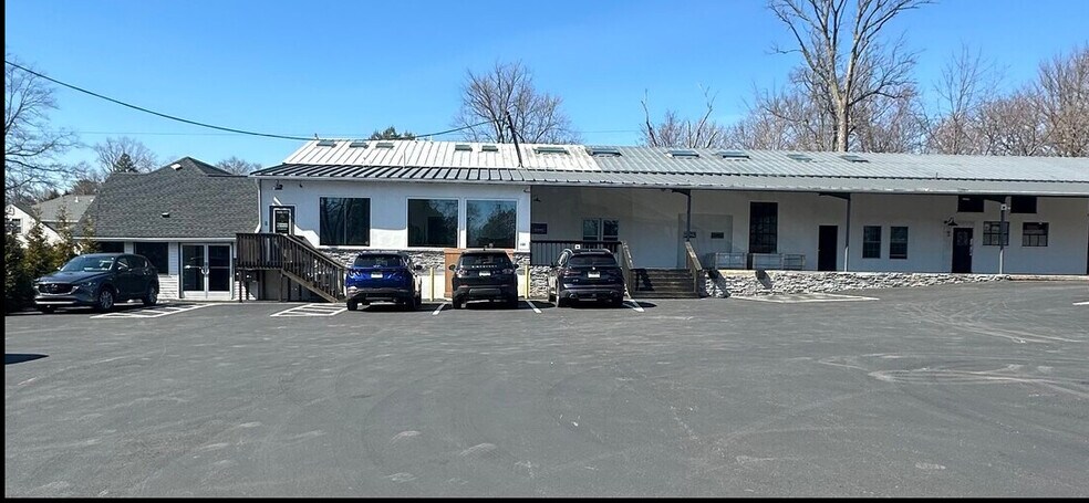 More Photos Of 29 S Trooper Rd, Norristown Warehouse For Lease