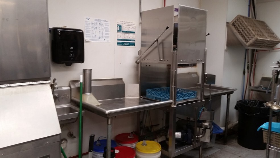 More Photos Of 5020 Cambridge Way, Plainfield Restaurant For Sale