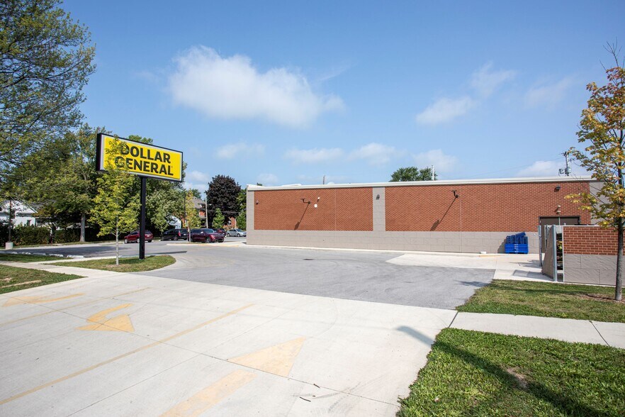 More Photos Of 818 E State St, Fremont Freestanding For Sale