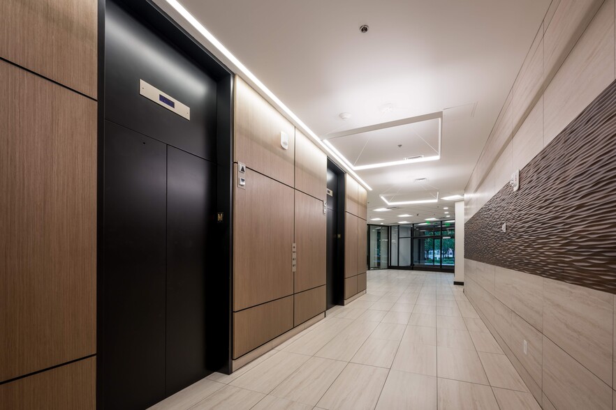 More Photos Of 5295 S Commerce Dr, Salt Lake City Office For Lease