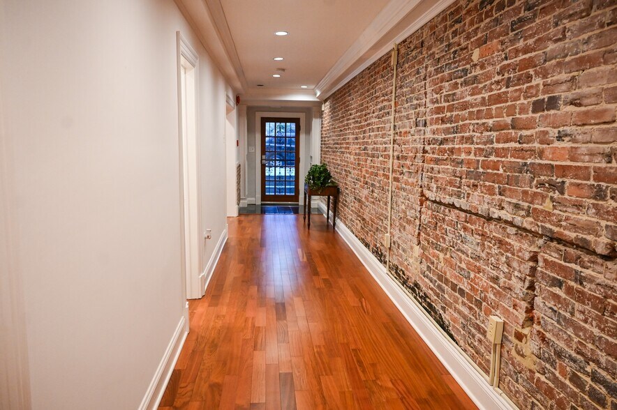 More Photos Of 1740 N St NW, Washington Loft Creative Space For Lease
