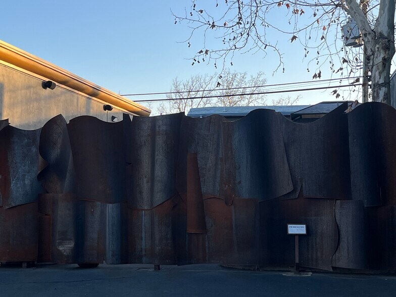 More Photos Of 1221 Market Street, Redding Land For Lease
