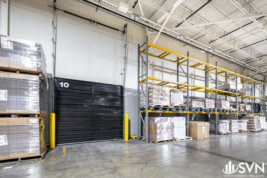 More Photos Of 2425 Palumbo Dr, Lexington Warehouse For Lease