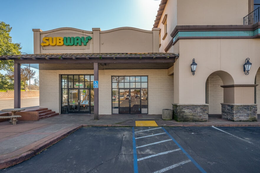 More Photos Of 2040 El Camino Real, Atascadero General Retail For Lease