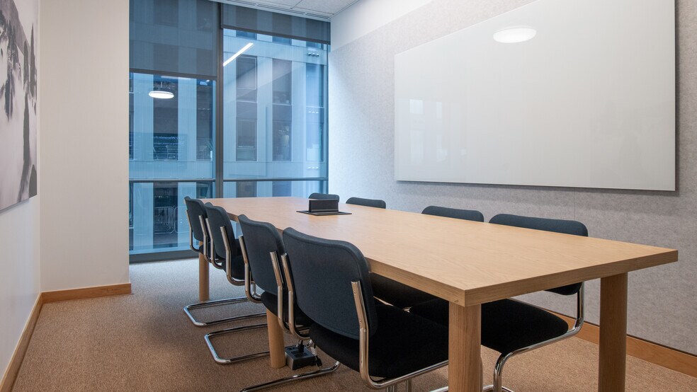 More Photos Of 7272 Wisconsin Ave, Bethesda Office For Sale