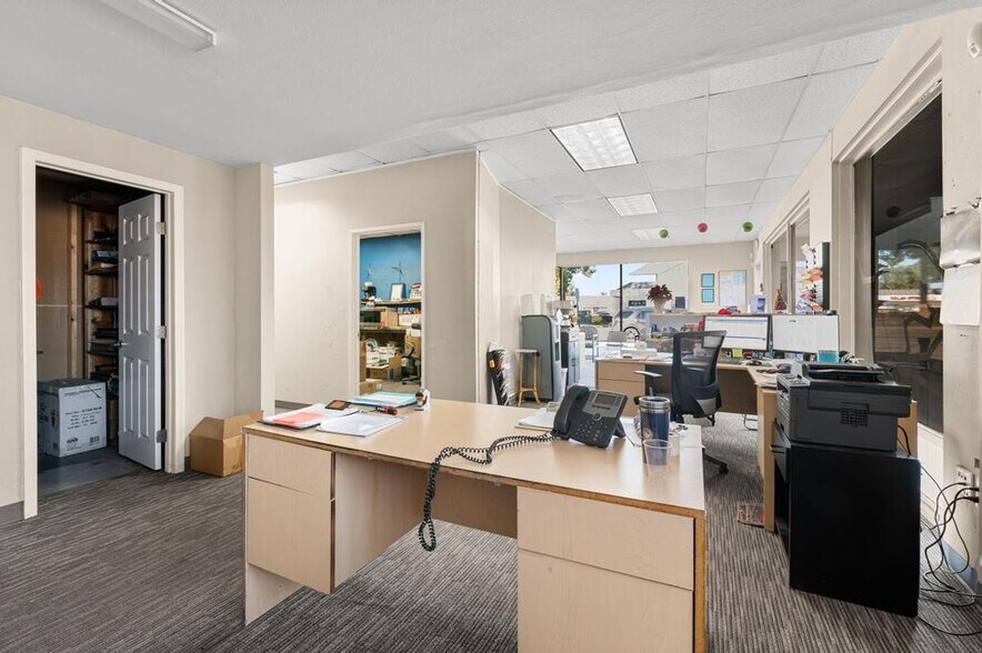 More Photos Of 1117-1121 Broadway, El Cajon Auto Repair For Lease