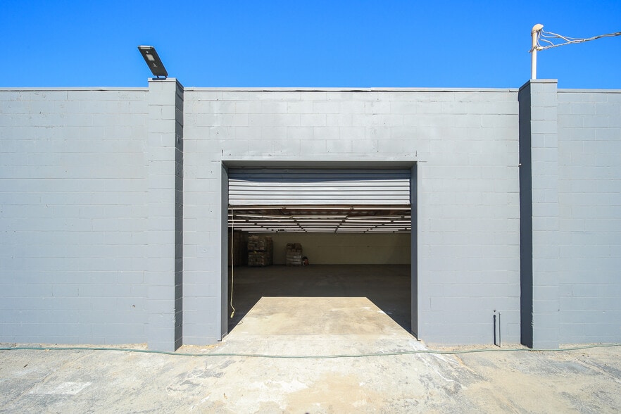 More Photos Of 372 N Mt. Vernon Ave, Colton Warehouse For Sale