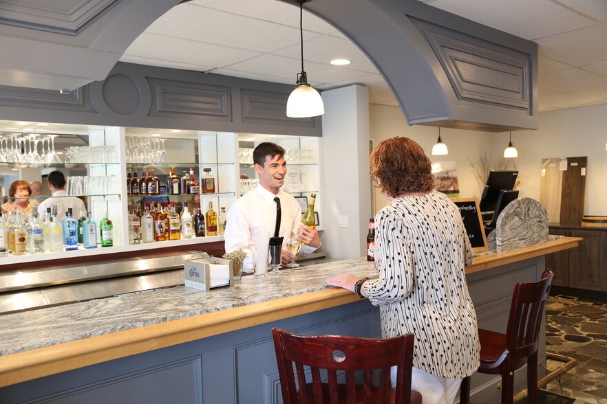 More Photos Of 306 Eddy Rd, Edgecomb Restaurant For Sale