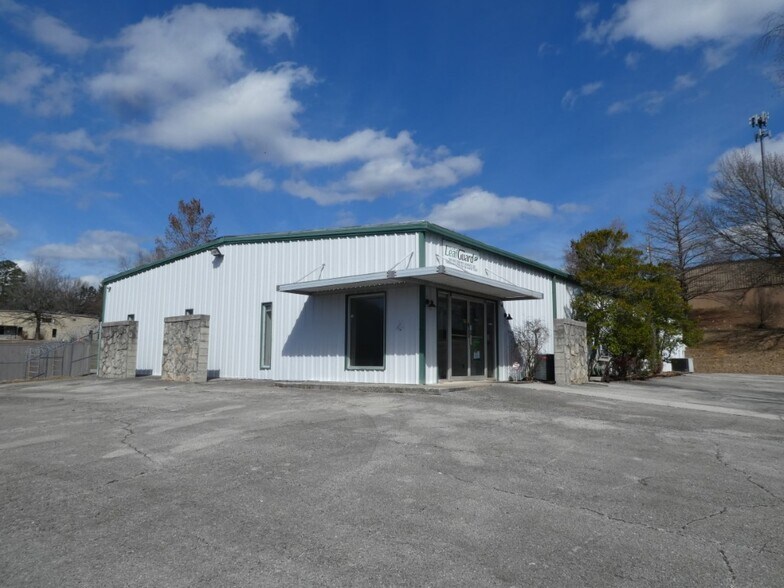 More Photos Of 6217 Enterprise Dr, Knoxville Light Distribution For Lease