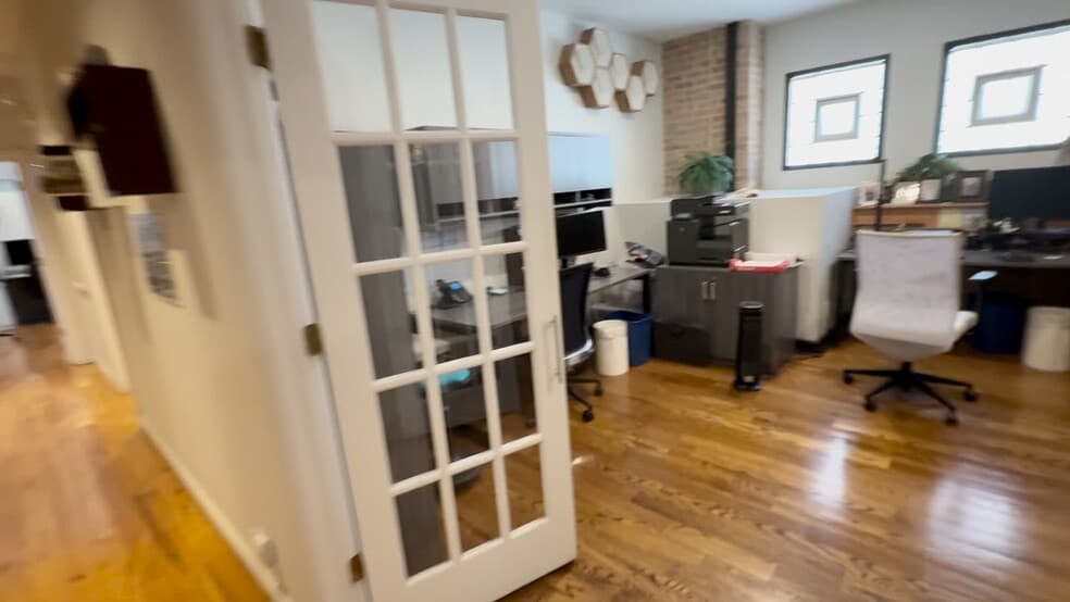 Primary Photo Of 106 N Aberdeen St, Chicago Office Residential For Sale