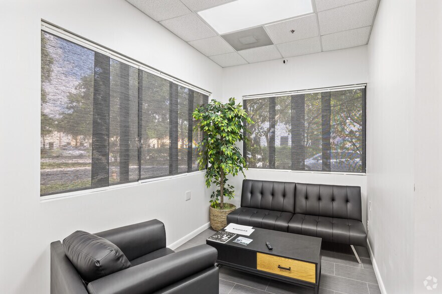 More Photos Of 3200 Fairlane Farms Rd, Wellington Light Distribution For Sale