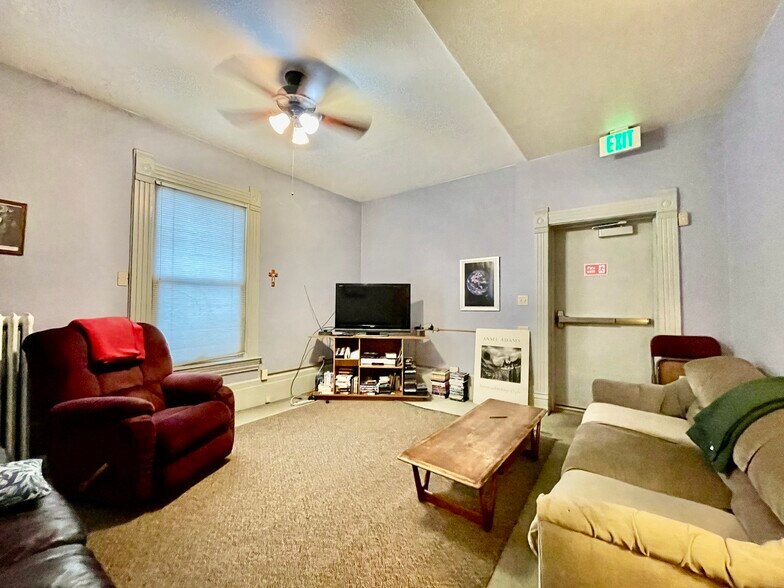 More Photos Of 1544 Pearl St, Denver Office Residential For Sale