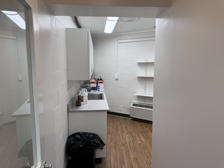 More Photos Of 61 Miller St, Winston-Salem Storefront Retail Office For Lease