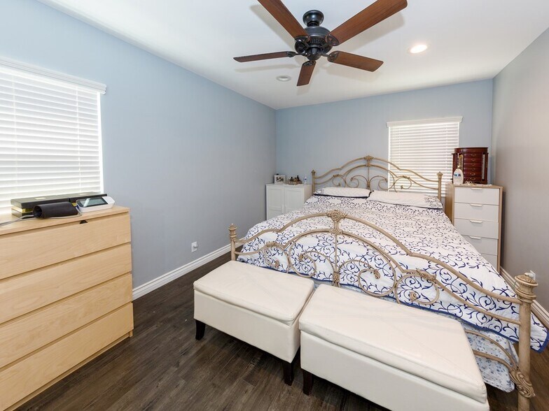 More Photos Of 5941 Willowcrest Ave, North Hollywood Apartments For Sale