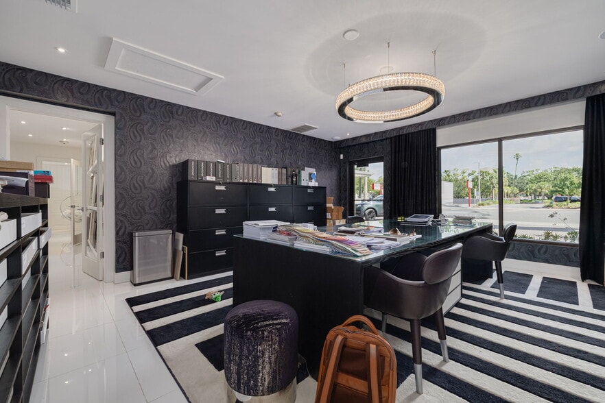 More Photos Of 4608 W Kennedy Blvd, Tampa Office For Lease