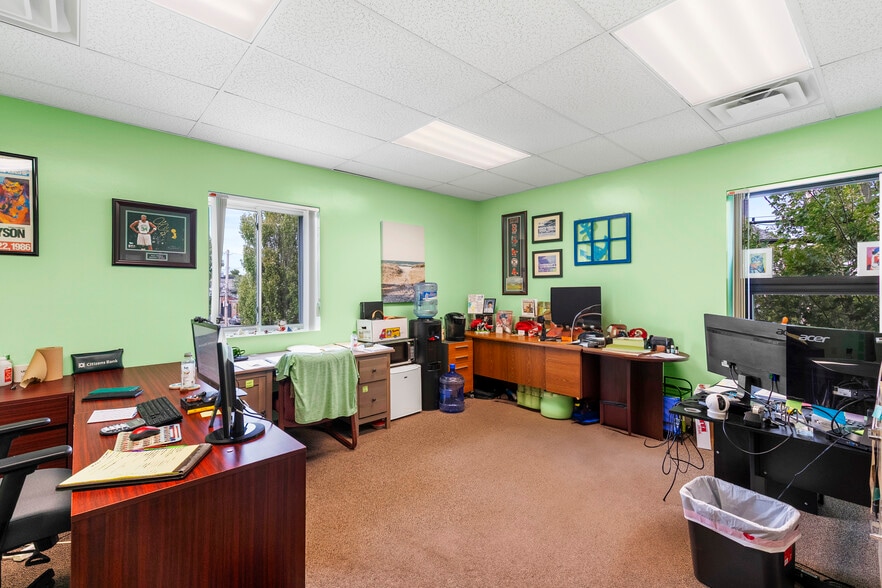 More Photos Of 984 Charles St, North Providence Office For Sale