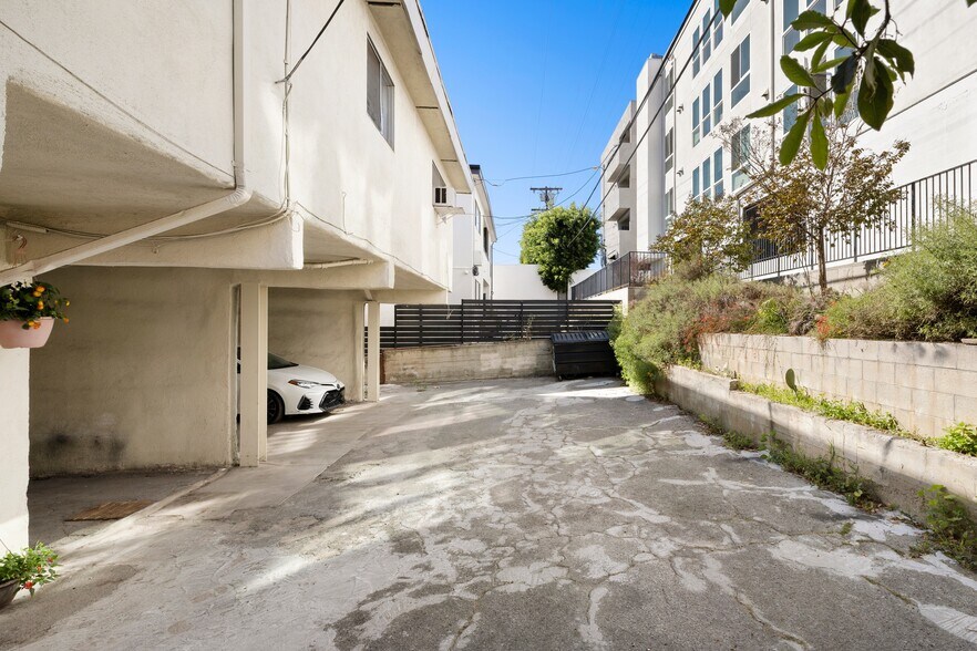 More Photos Of 4707 Beverly Blvd, Los Angeles Apartments For Sale