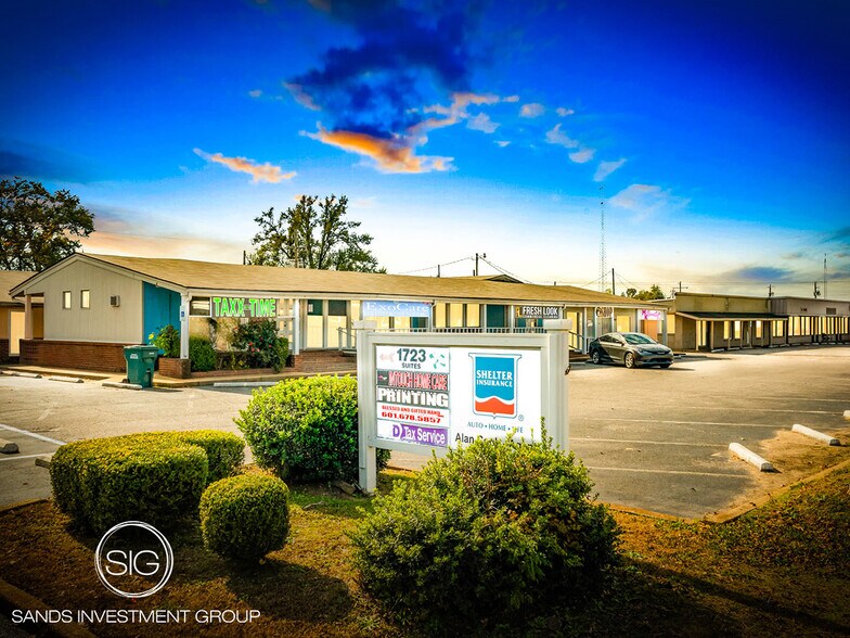 Primary Photo Of 1723-1755 Main St, Southaven Storefront Retail Office For Sale