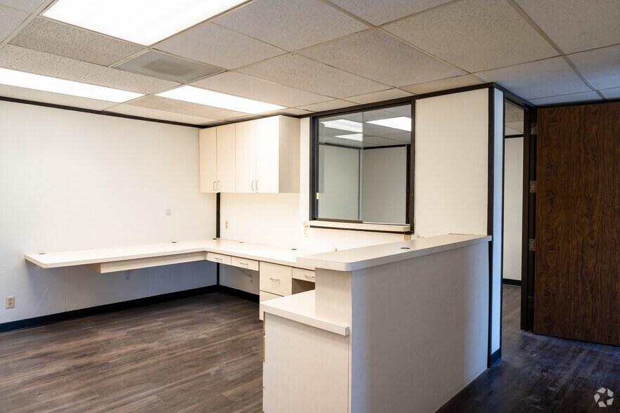 More Photos Of 1818 N Orange Grove Ave, Pomona Medical For Lease