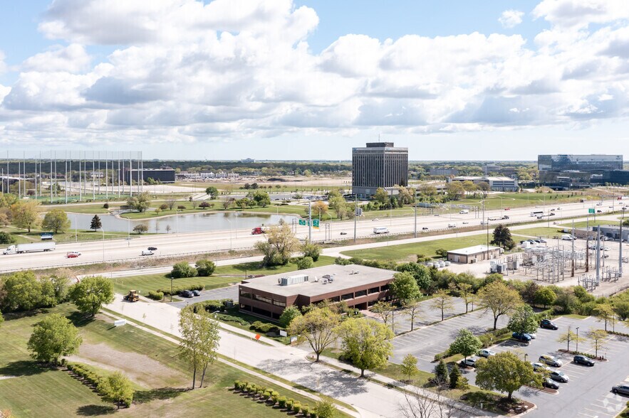 More Photos Of 1717 N Penny Ln, Schaumburg Office For Lease