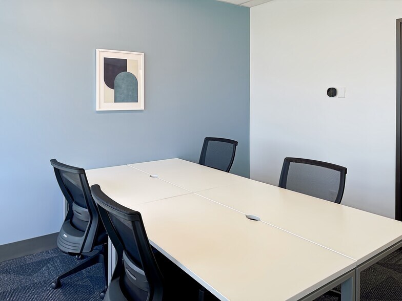 More Photos Of 2005 W 14th St, Tempe Coworking Space